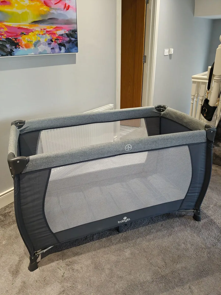 Travel Cot - Image 3
