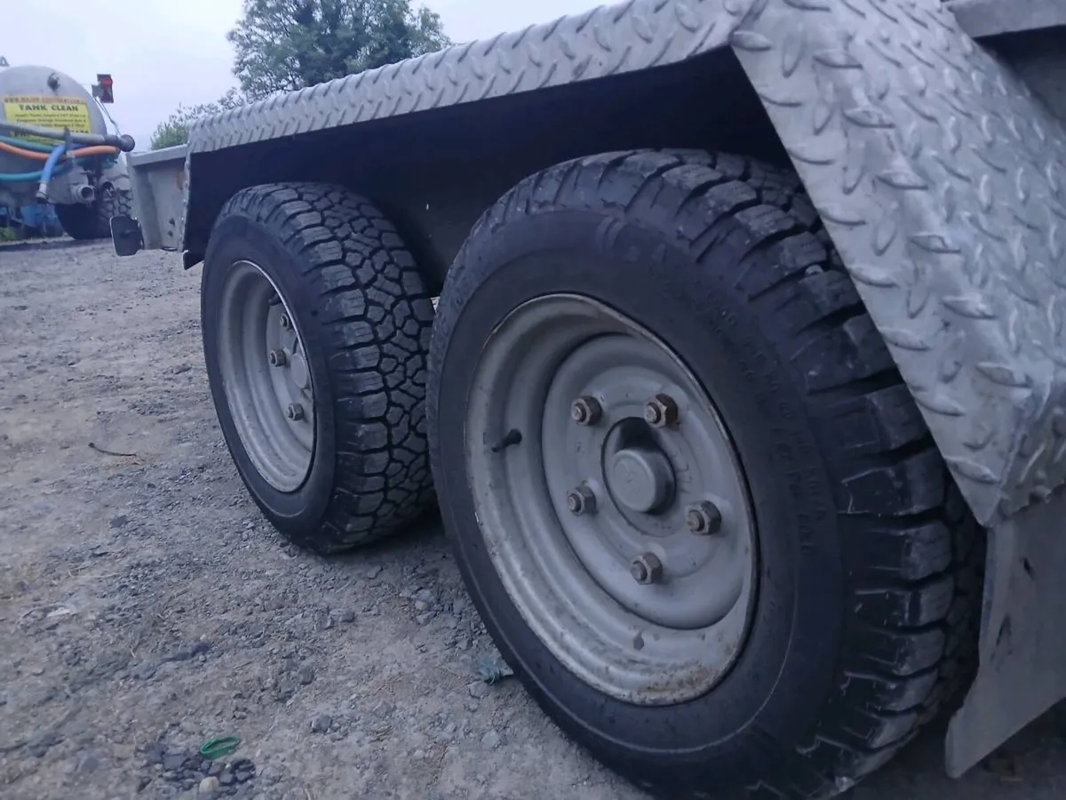 Plant trailer - Image 1