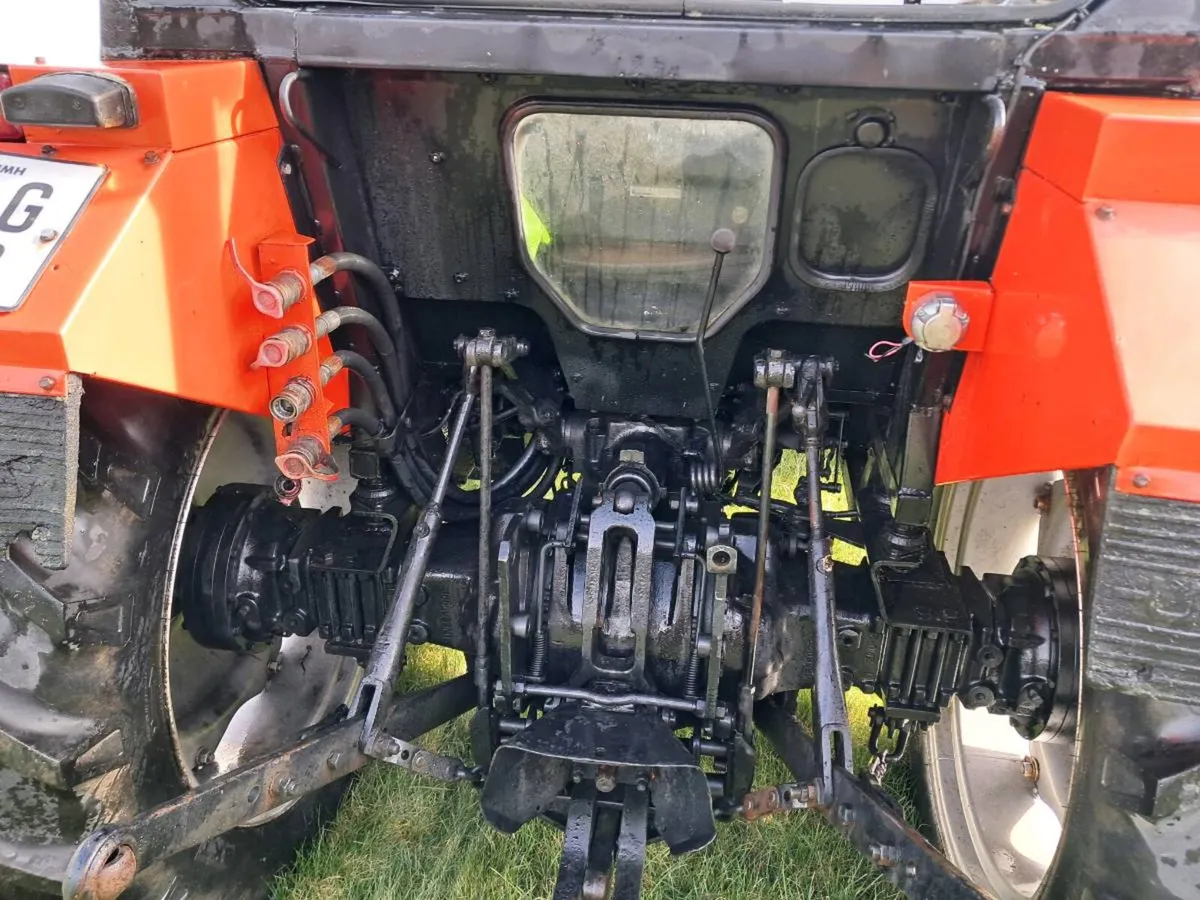 Tractor - Image 4