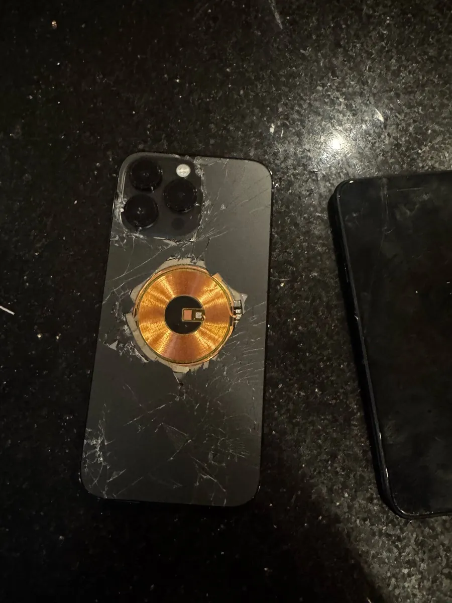 Iphones - Image 2