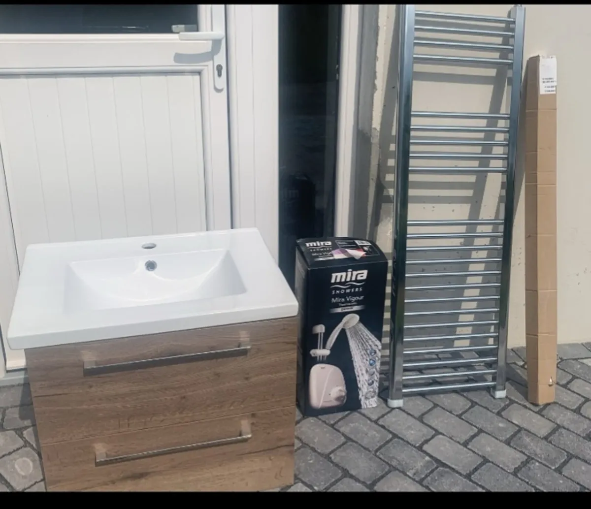 New & Unused Bathroom Ware - Image 1