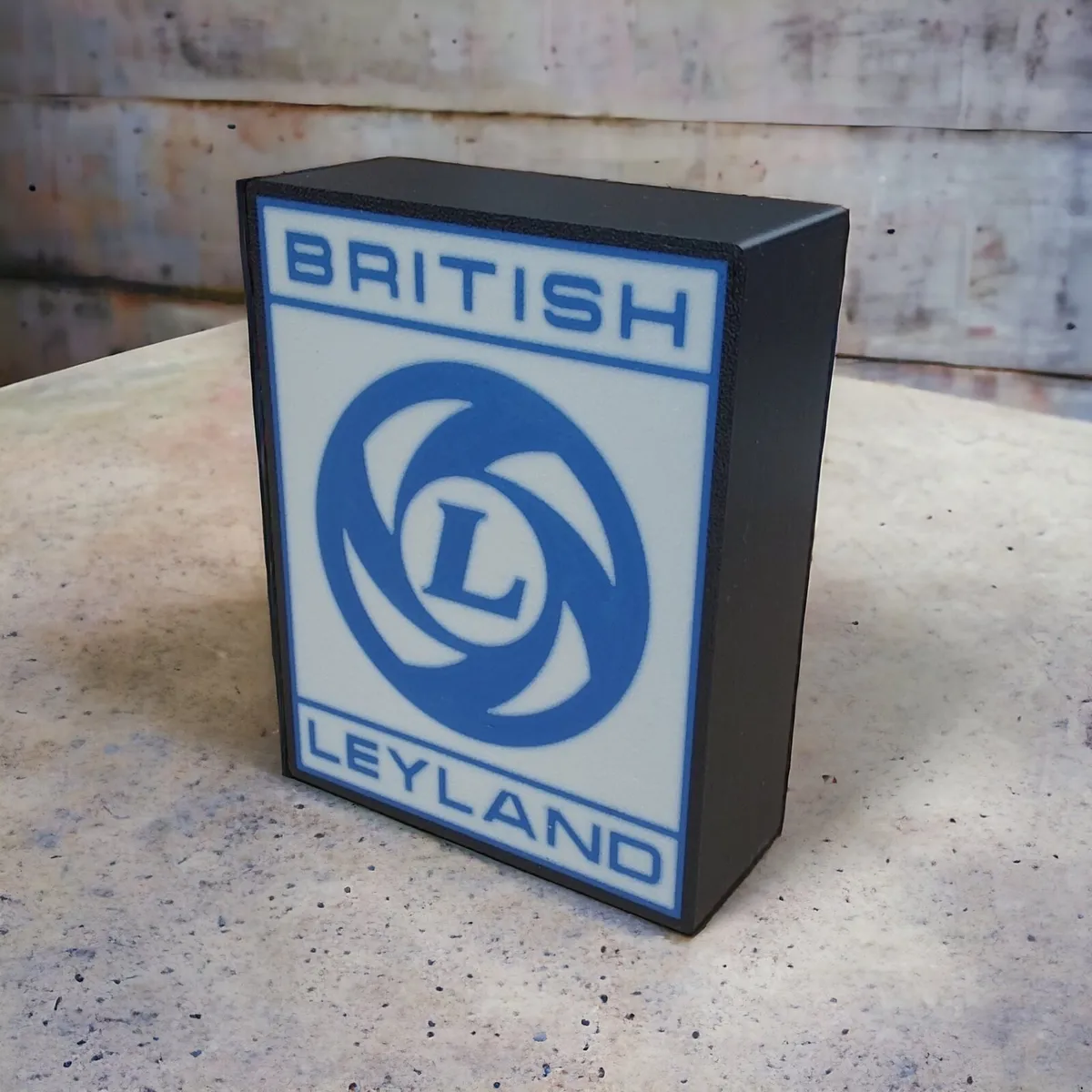 Leyland Custom lightbox - Image 1