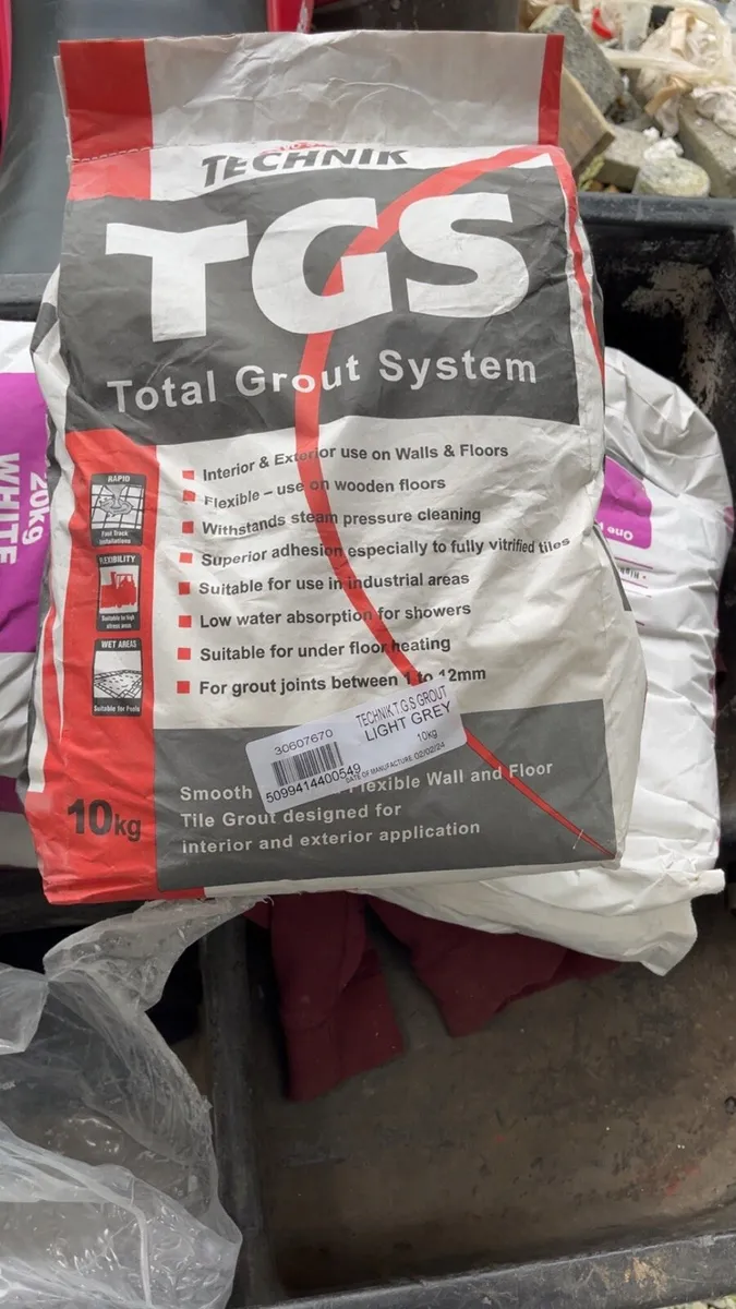 Tile adhesive and Grout - Image 3