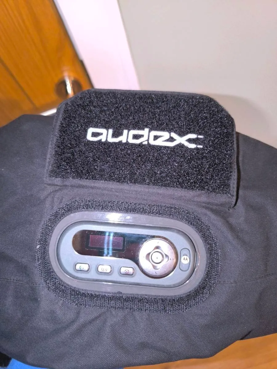 Burton Audex X Motorola jacket - Image 3