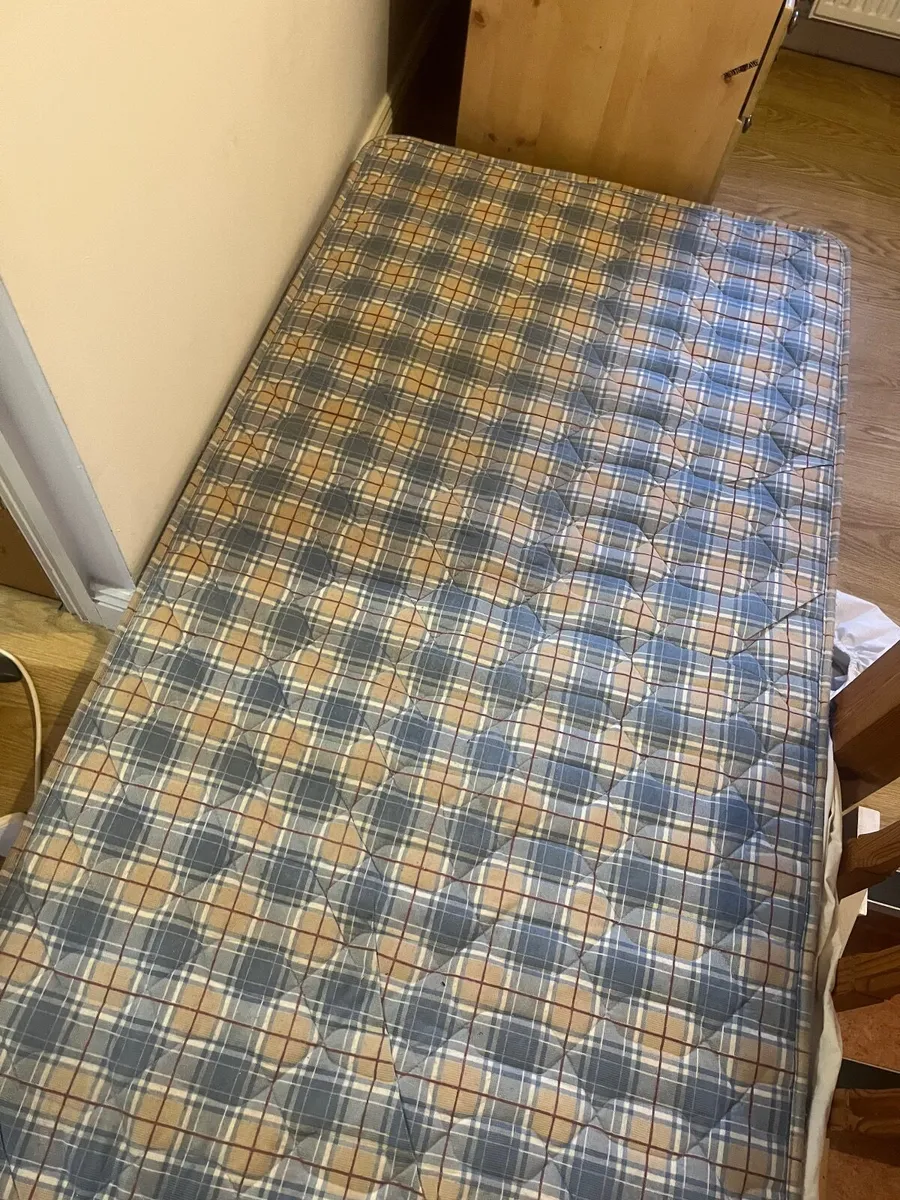 Single mattress FREE