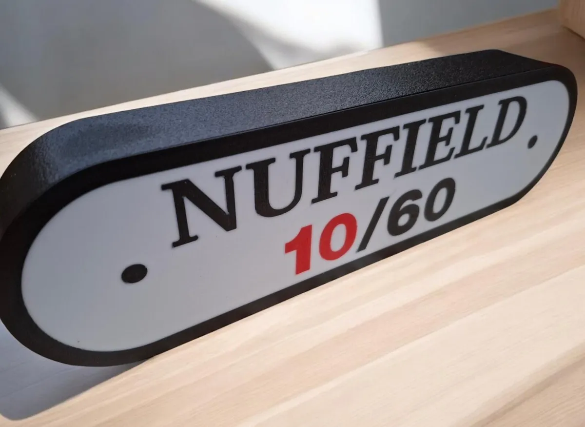 Custom Nuffield Tractor 1060 Lightbox - Image 2