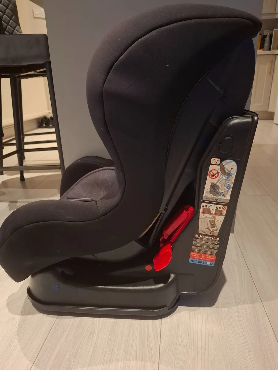 Toddlers car seat - Image 2