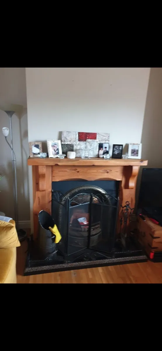 Fire place wooden surround and insert - Image 1