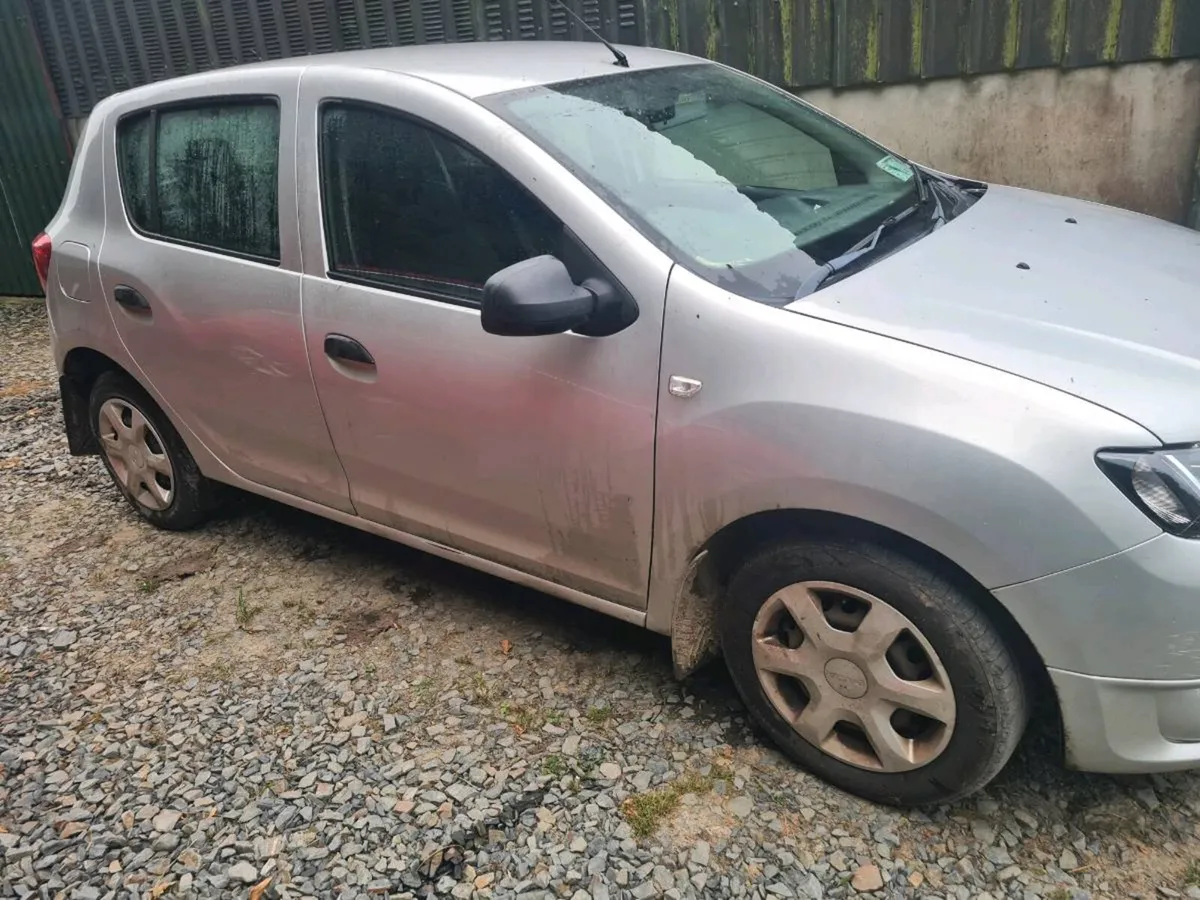 Dacia sandero - Image 1