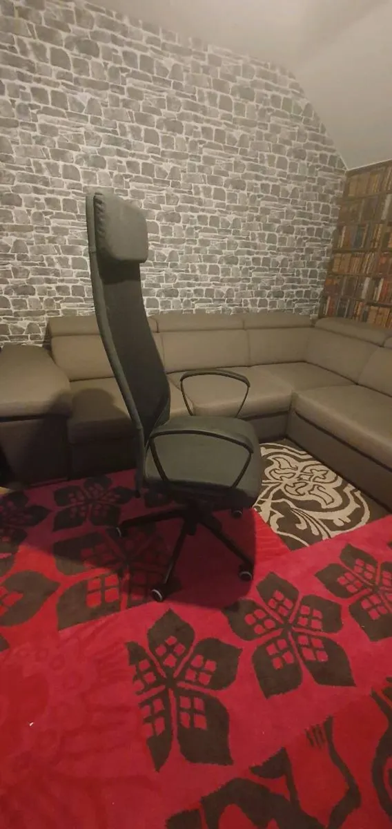 Ikea Markus office chair in pristine condition !!! - Image 2