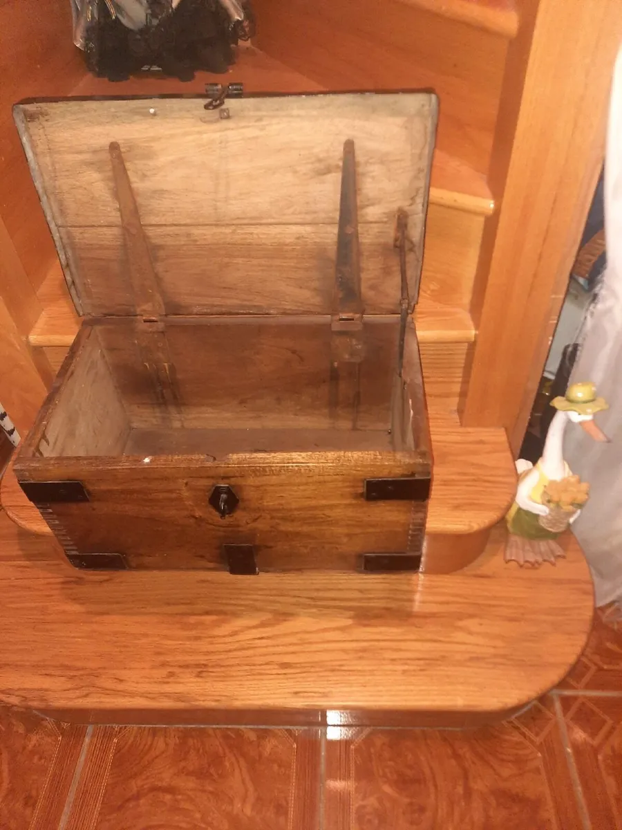 Vintage strong box - Image 3