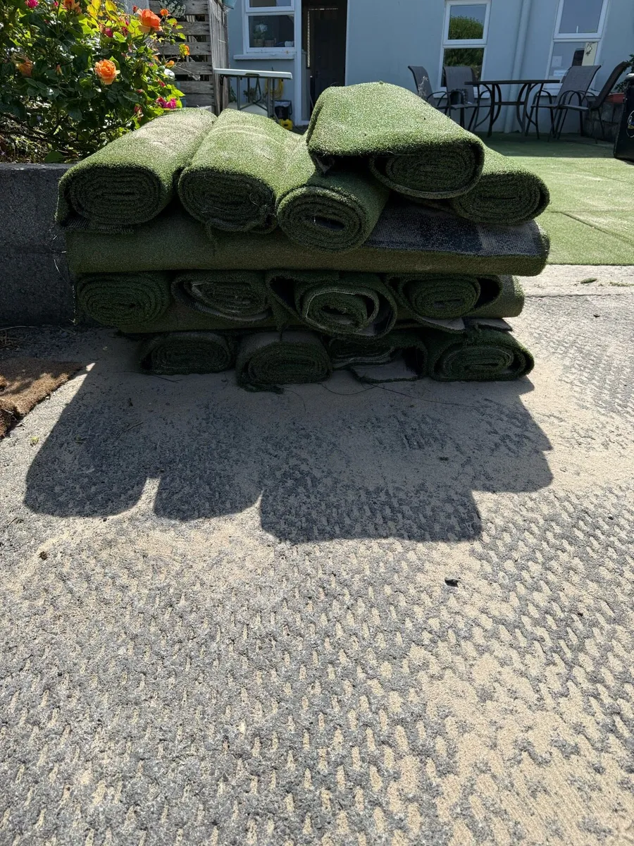 Astroturf/Artificial Grass Rolls - Image 2