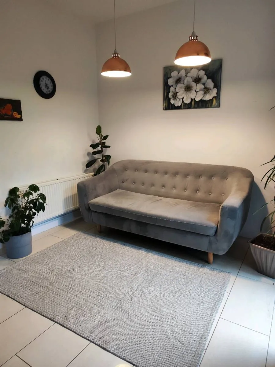 Sofa (2.5 seater) - Image 2