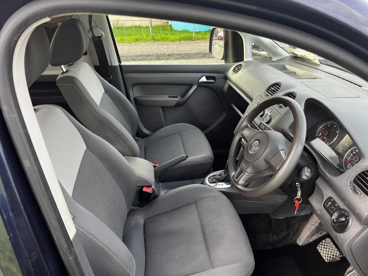 Volkswagen caddy camper/7seater - Image 3
