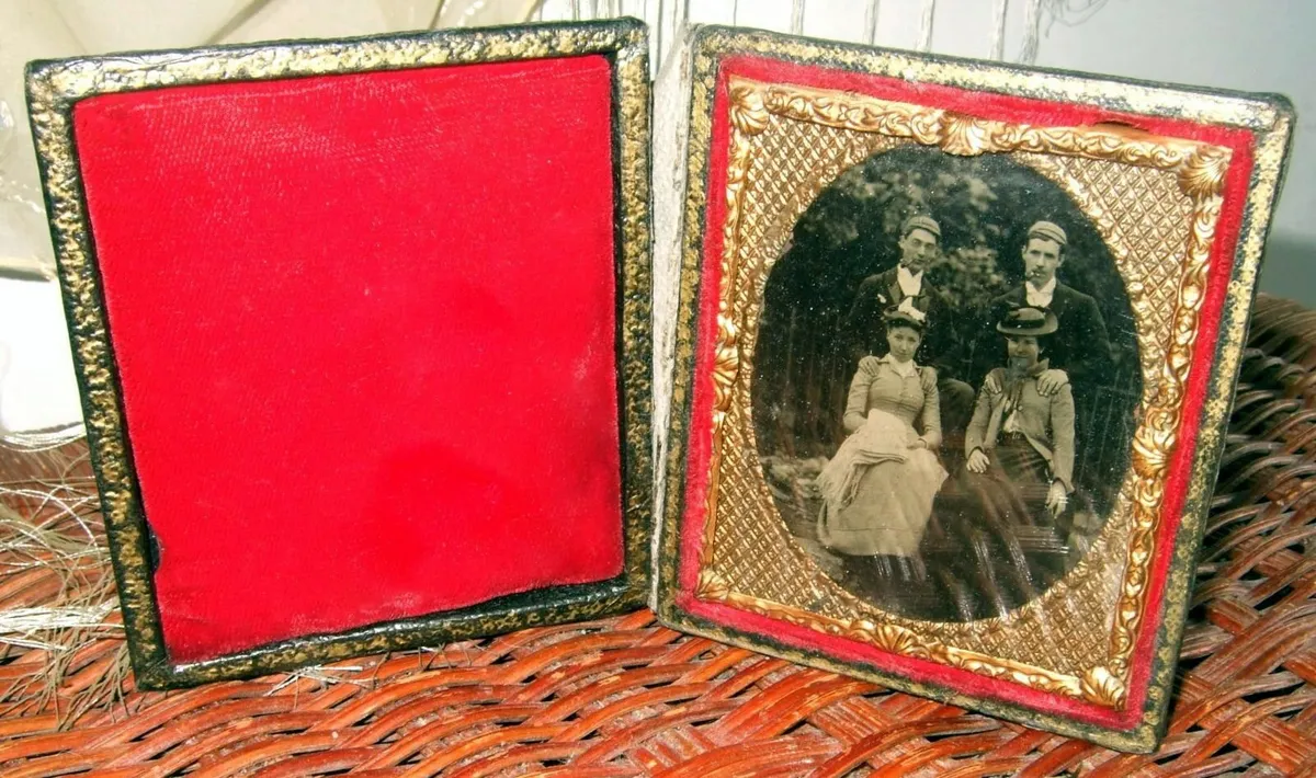 Antique Victorian Tintype Group Photo In Case - Image 1