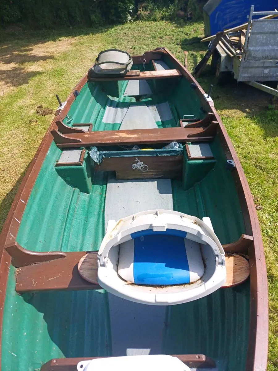 19ft lakeboat trailer and engine - Image 2