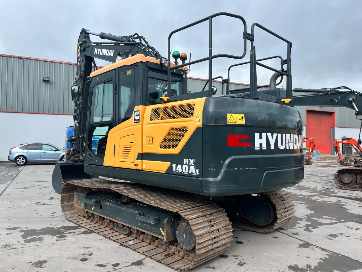 2024 Hyundai HX140AL - Image 3