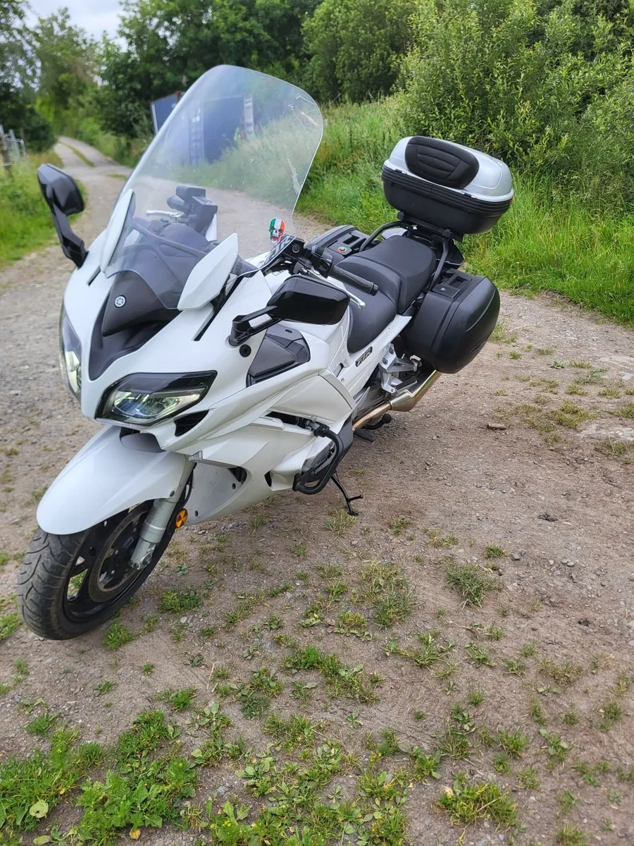 YAMAHA FJR 2018 - Image 2