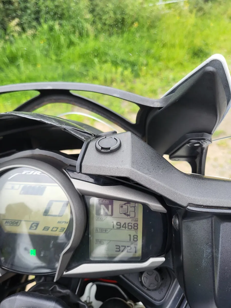 YAMAHA FJR 2018 - Image 3