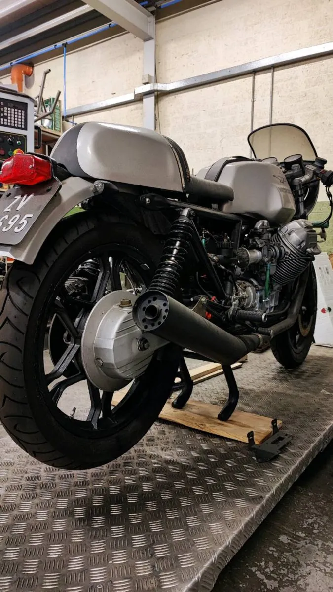 Moto Guzzi Le Mans mark 2 - Image 4