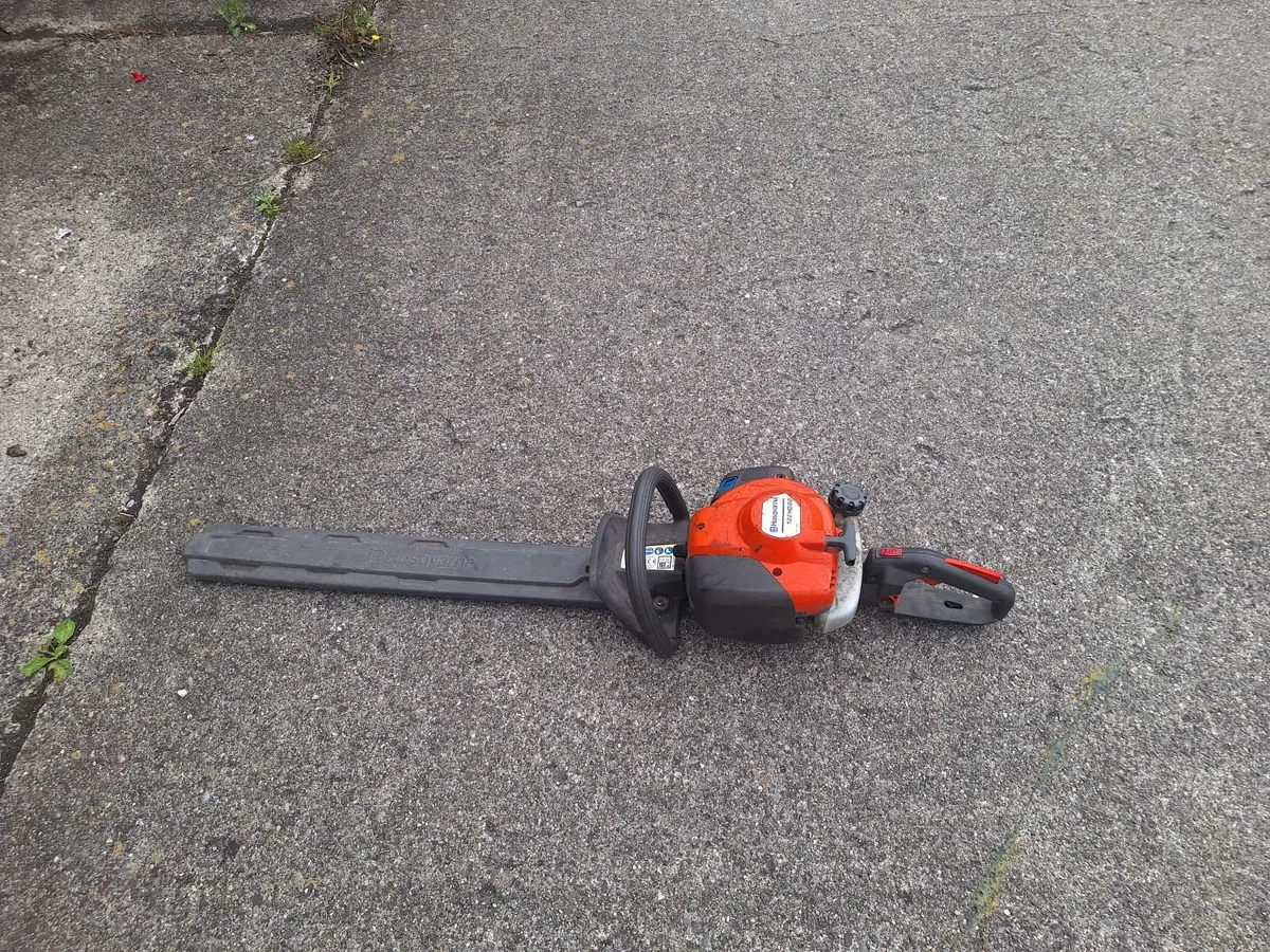 Hedge cutter husqavarna - Image 1