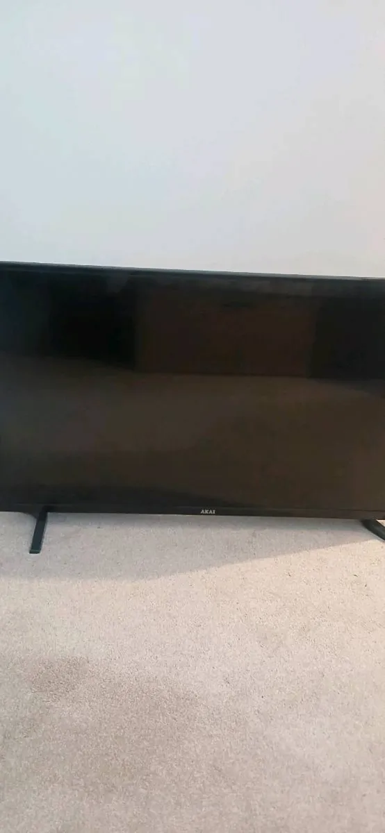 Akai 39" Smart TV – AKTV3921S - Image 1