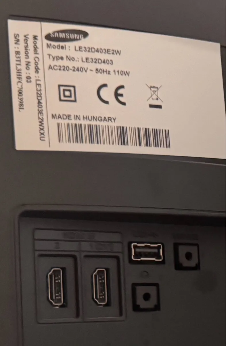 Samsung 32inch LCD TV with original remote - Image 4