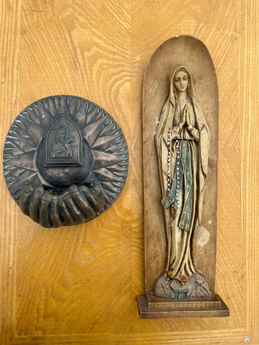 Religious items - Image 1