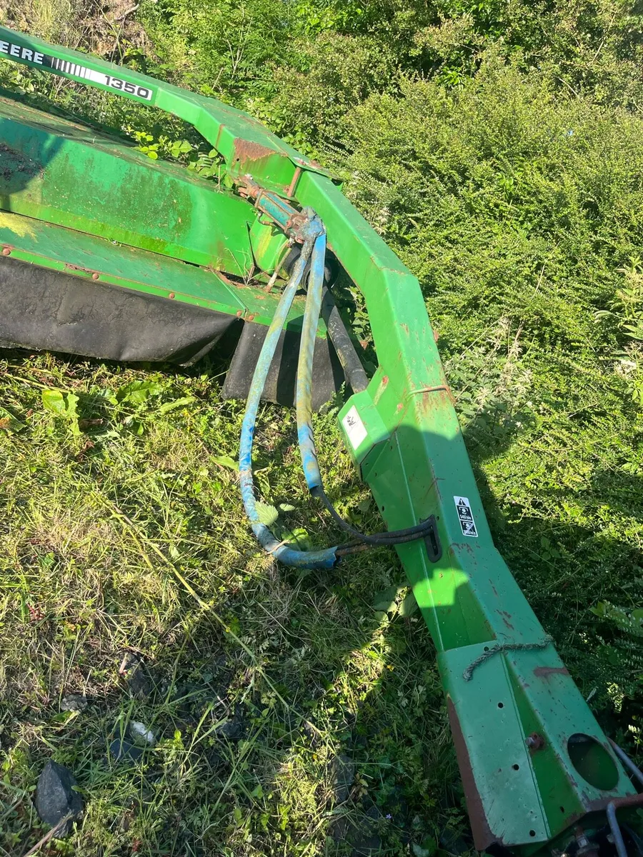 Breaking john deere mower - Image 2