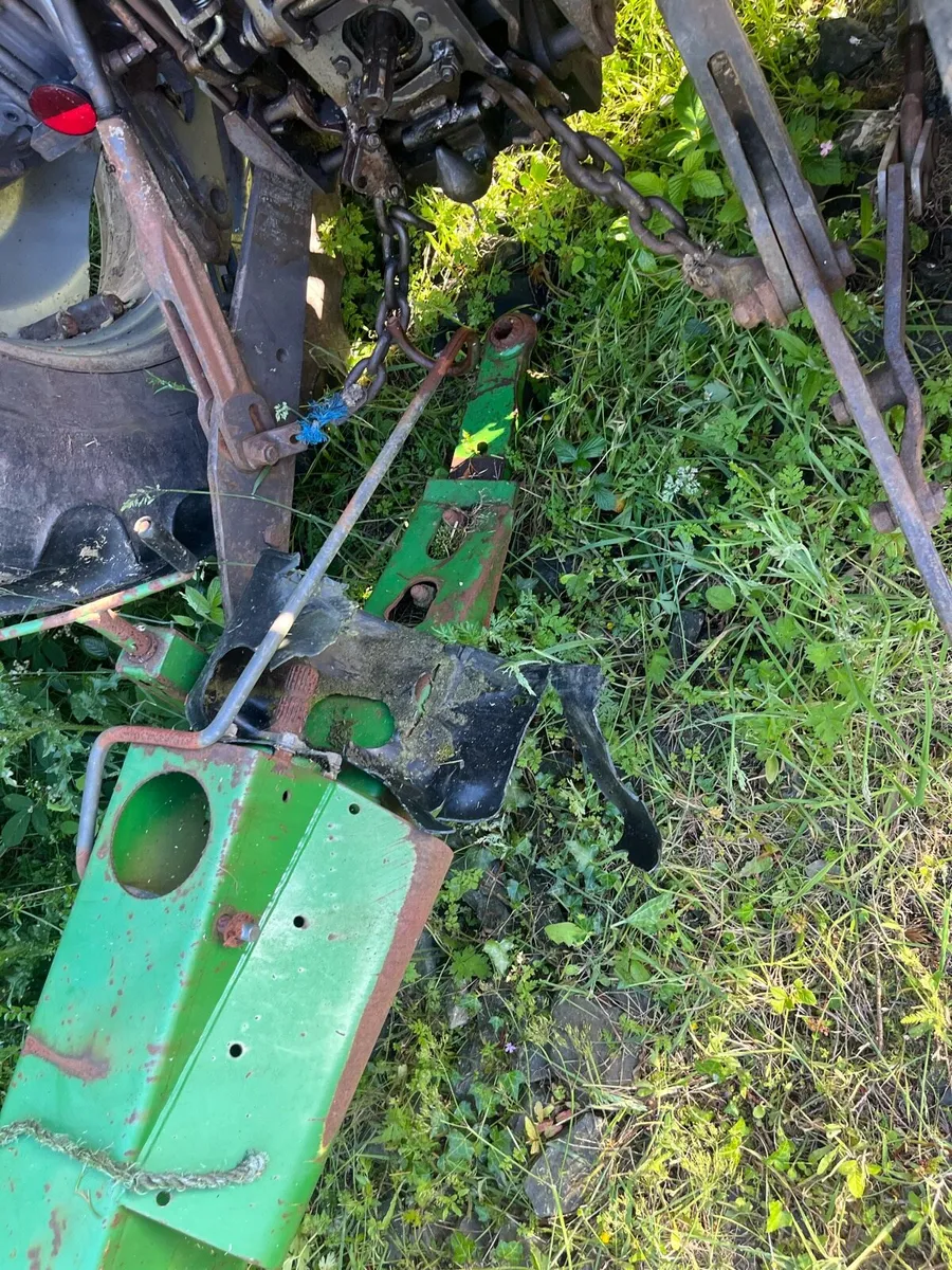 Breaking john deere mower - Image 4