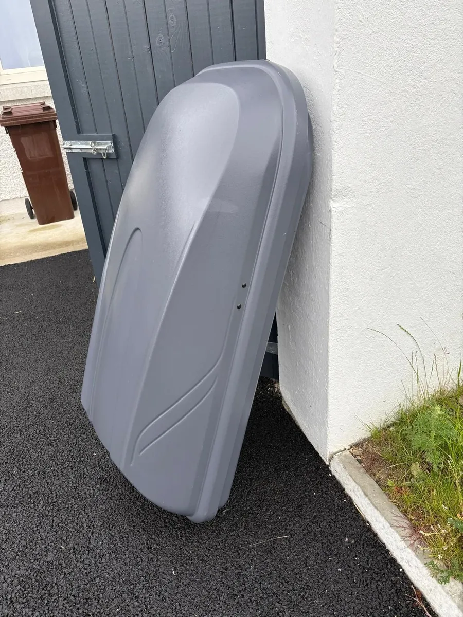 Halfords Roof Box & Roof Bars - Image 3