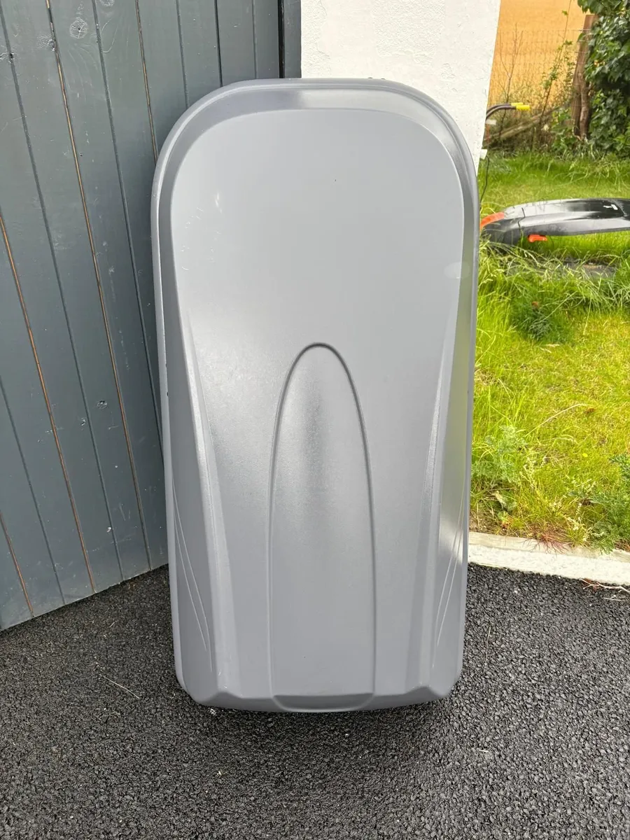 Halfords Roof Box & Roof Bars - Image 2