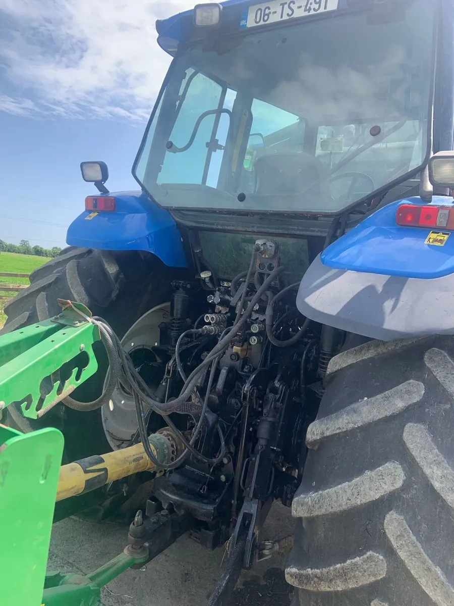 New Holland TM 140 - Image 2