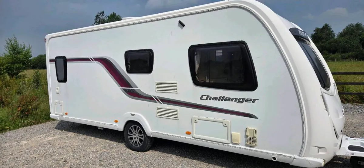 2011 swift challenger - Image 2