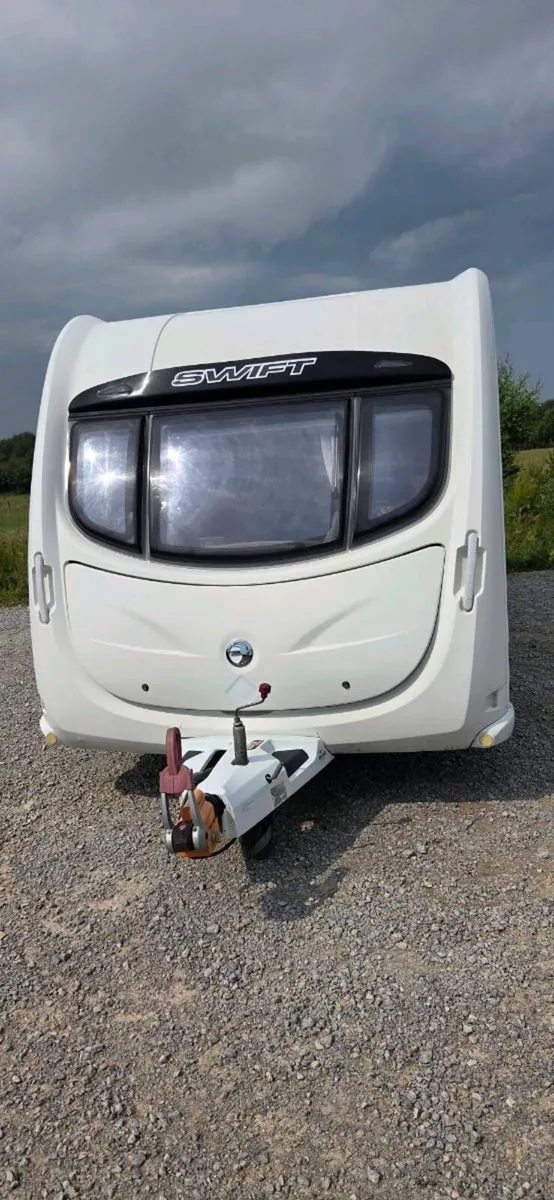 2011 swift challenger - Image 4