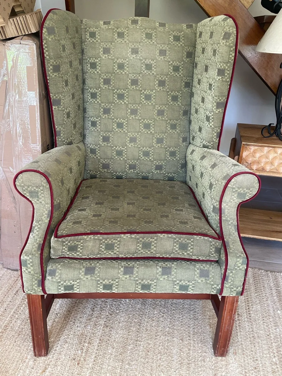 2 Wingback Chairs - Image 1