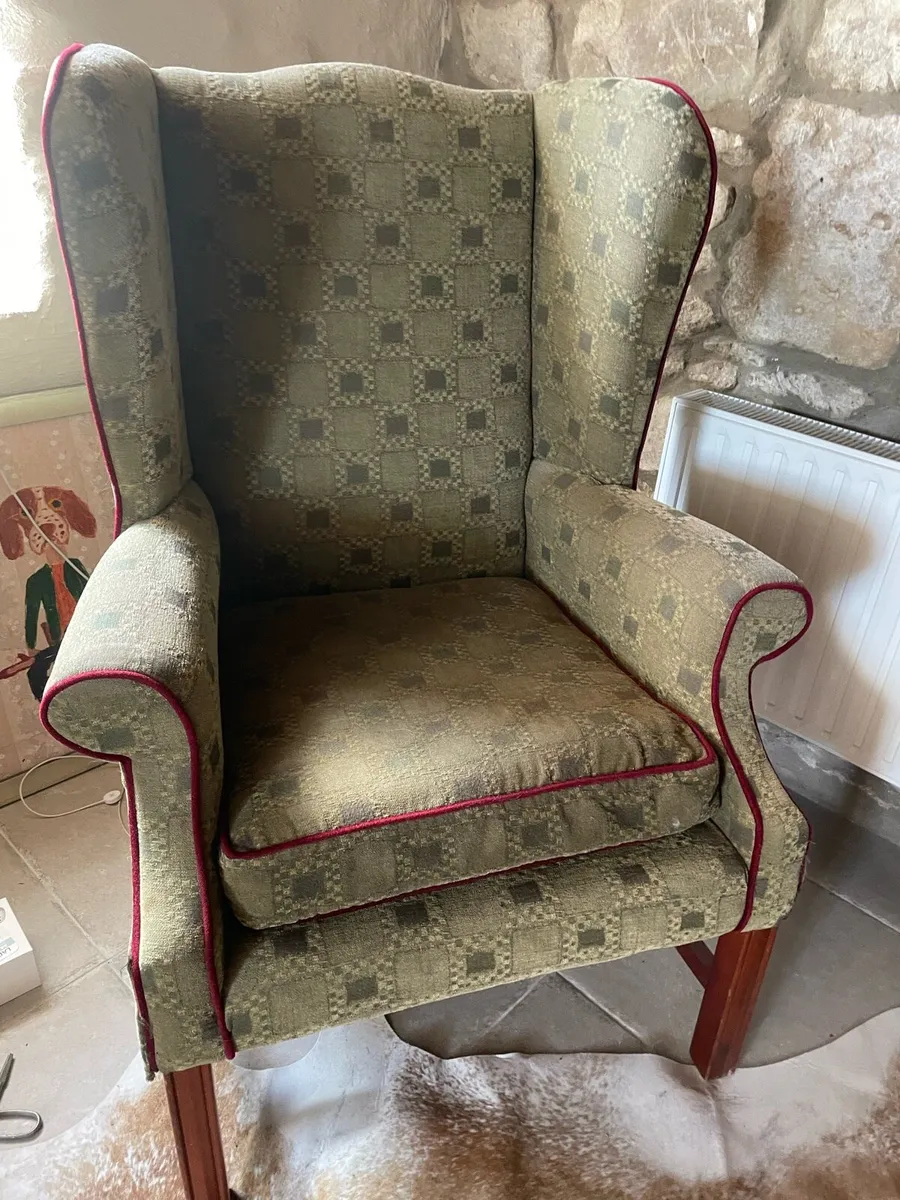 2 Wingback Chairs - Image 2