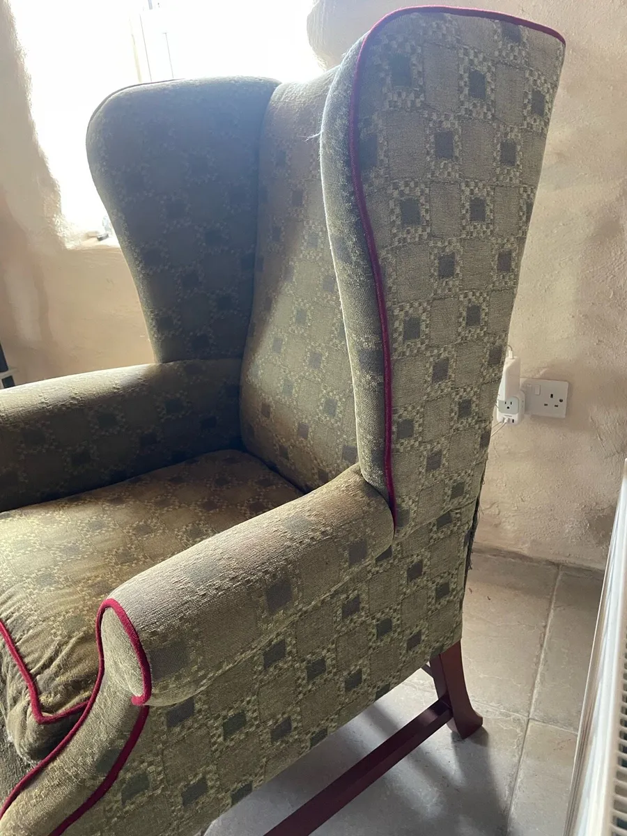 2 Wingback Chairs - Image 4