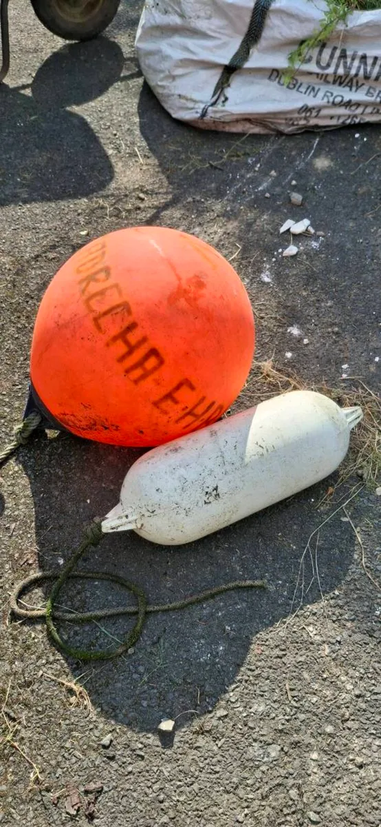 Buoy & fender