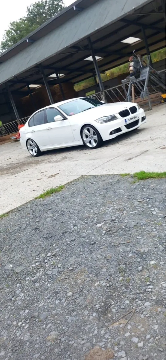 BMW e90 320D - Image 2