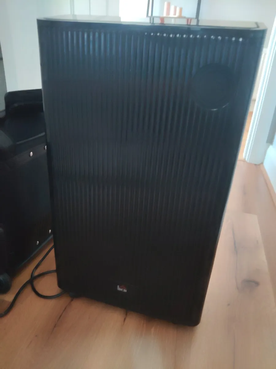 Dehumidifier, Lamp and Shelving Unit - Image 4