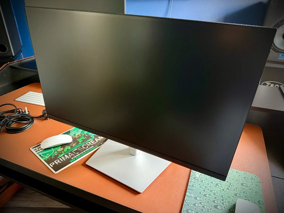 Dell Ultrasharp 27 Monitors- U2724D - Image 2