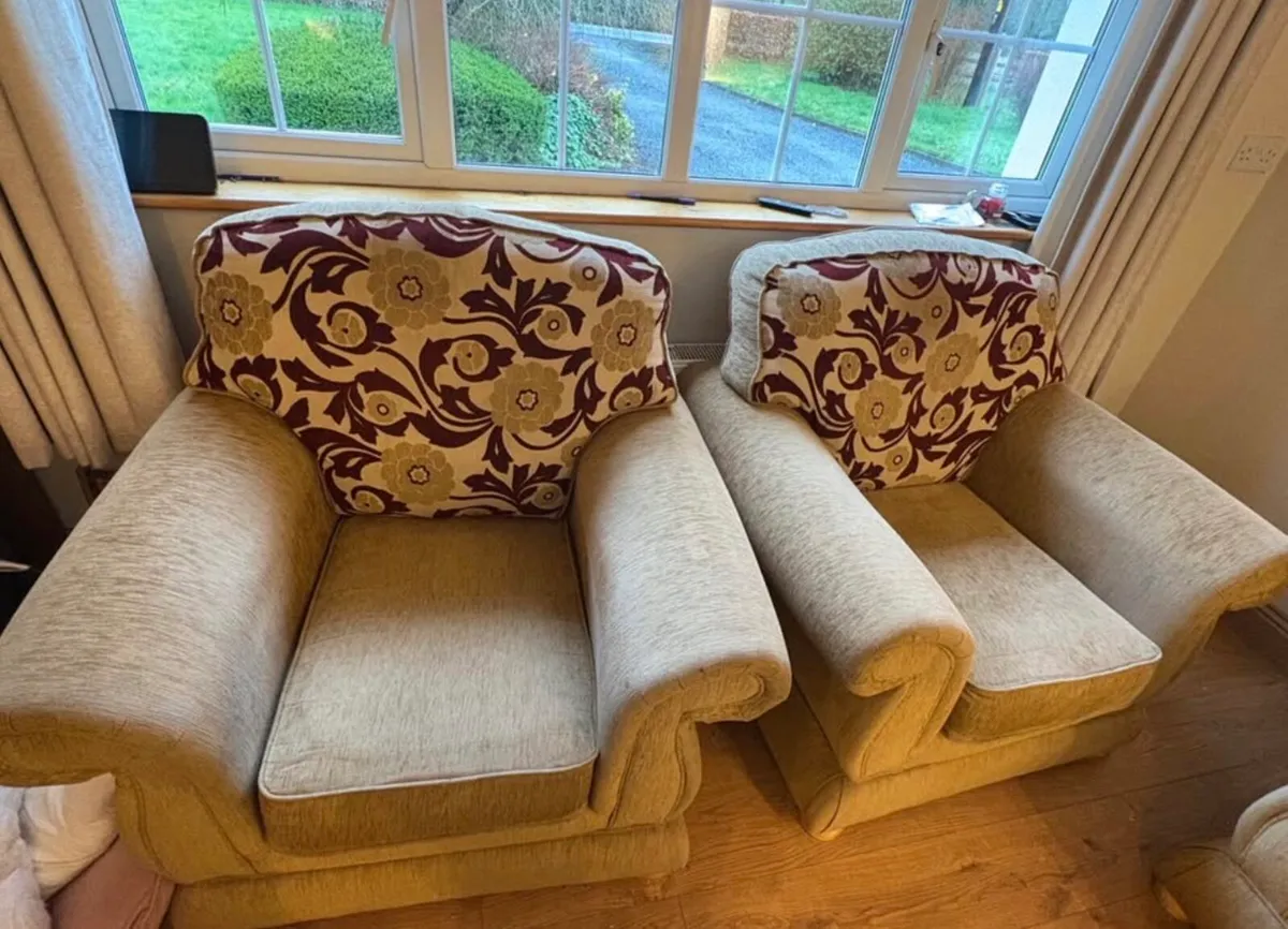 Sofa - Image 4