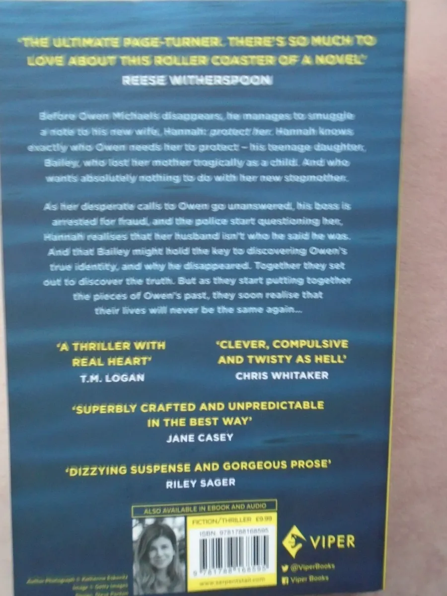 Paperback book, Fiction .Book - Image 3
