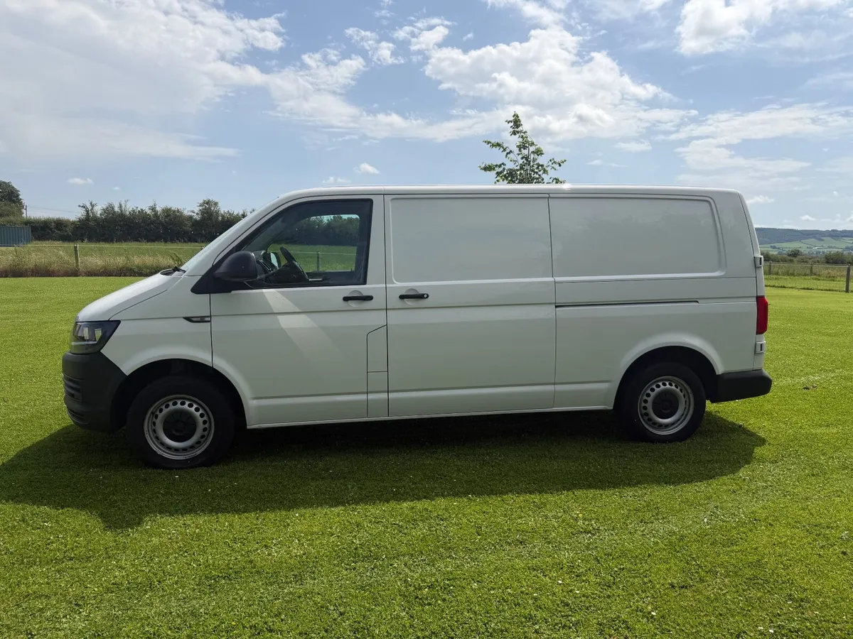 Volkswagen Transporter 2019 2.0TDI 102HP Manual - Image 2