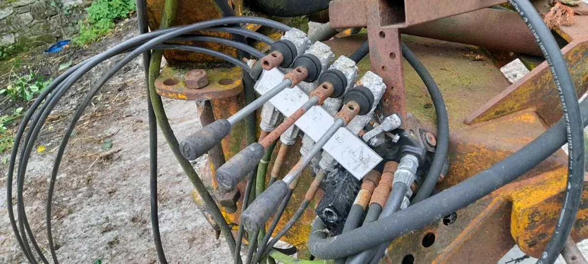 McConnell Hedgecutter - Image 2