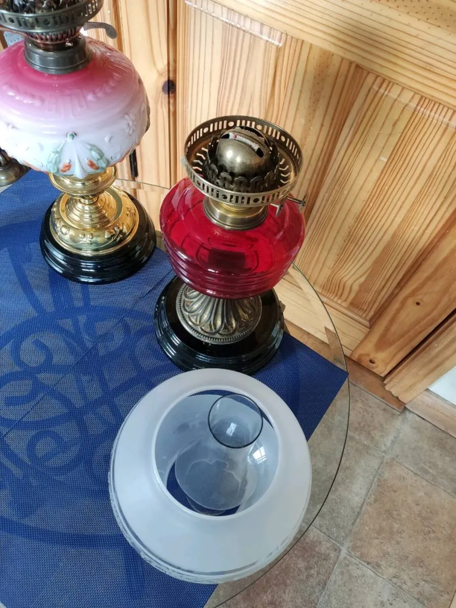 Antique oil lamps each 365 euro - Image 3