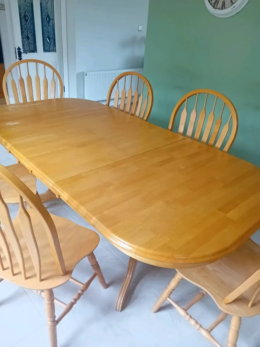 Kitchen/Dinning Table and Chairs - Image 1