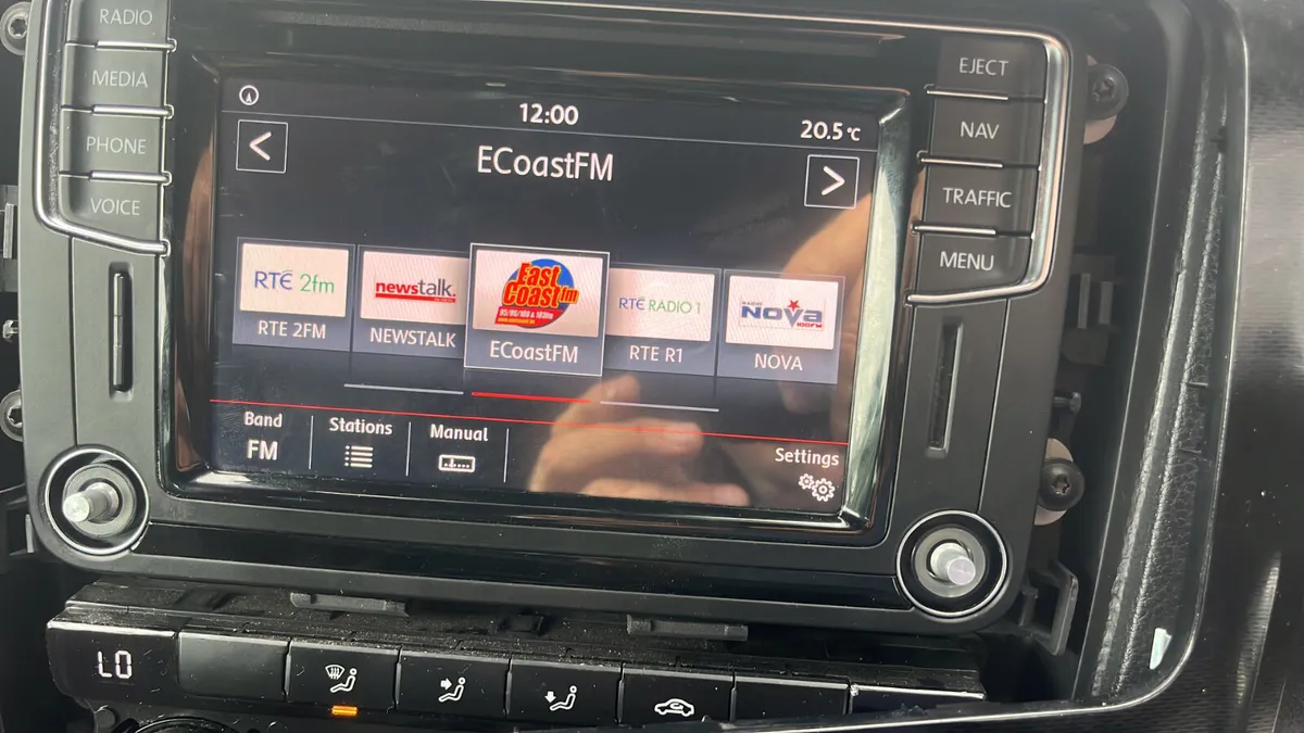 VW/Audi/Saet /Skoda/Car radio sat nav repairs - Image 3