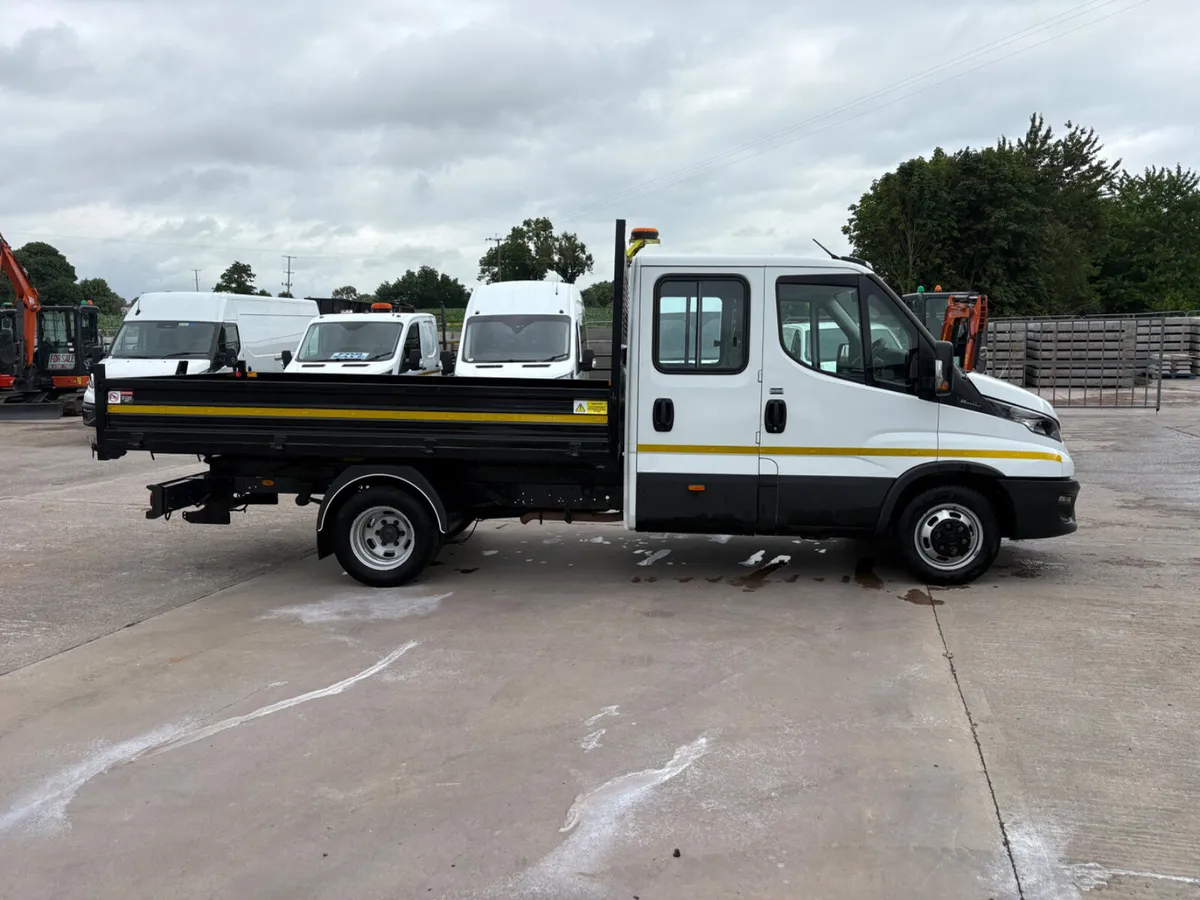 2023 Iveco Daily crew cab Tipper Finance Arranged - Image 3